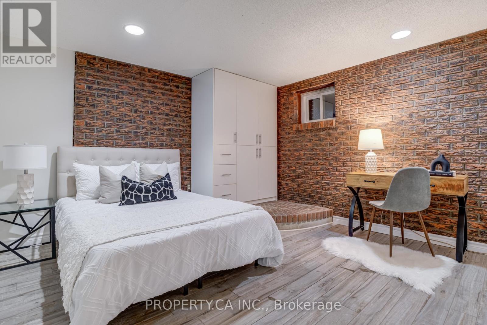 574 Drymen Crescent, Mississauga, Ontario  L5G 2P1 - Photo 24 - W12628660