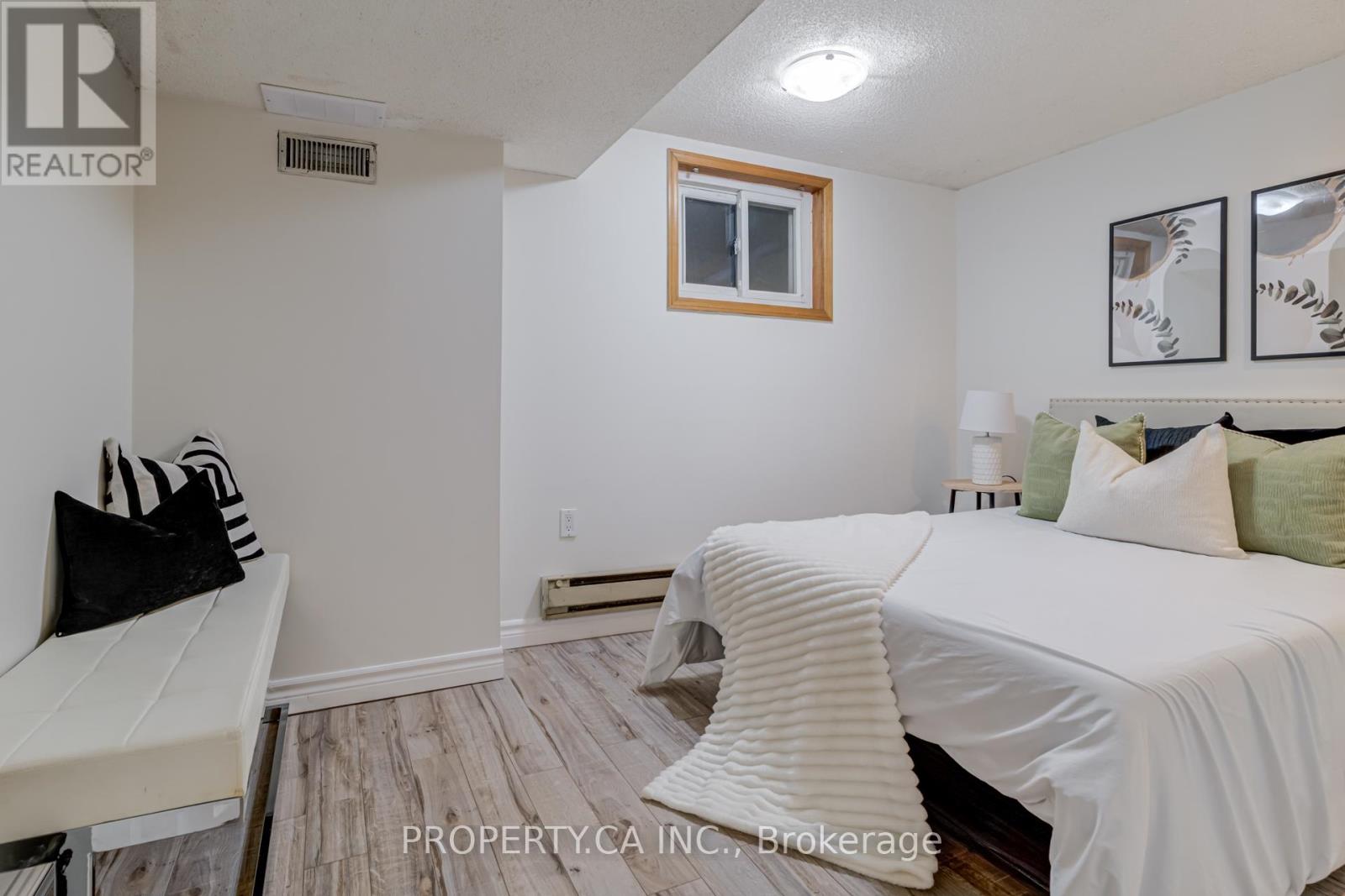 574 Drymen Crescent, Mississauga, Ontario  L5G 2P1 - Photo 26 - W12628660