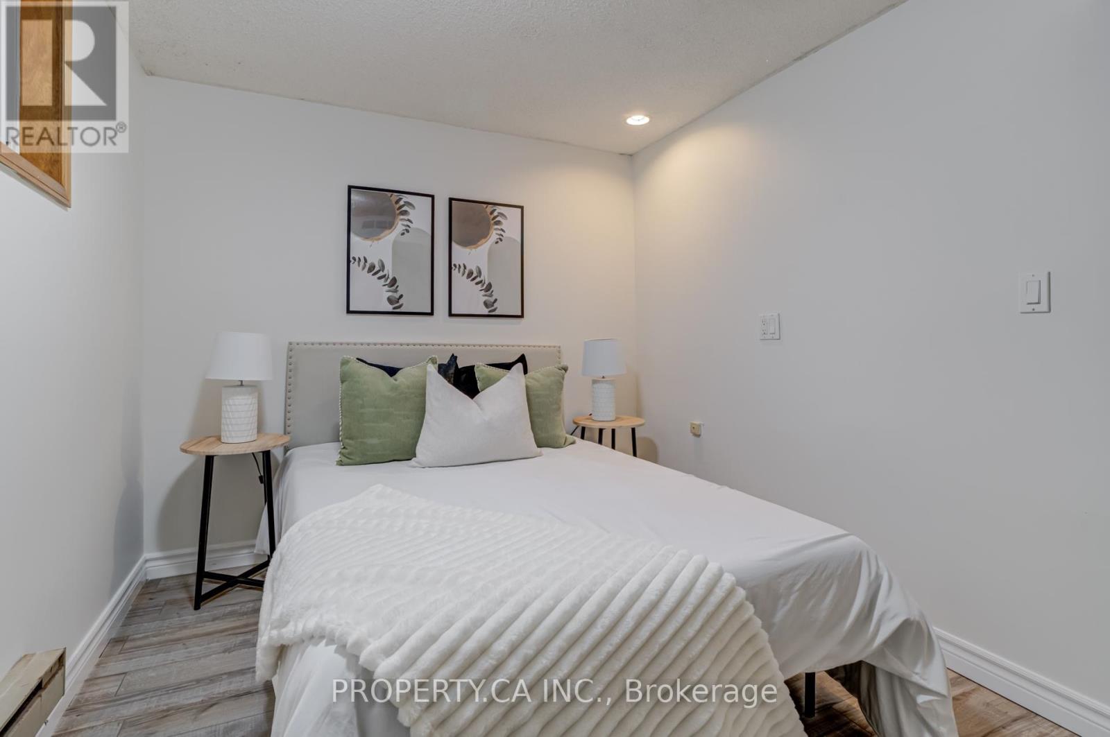 574 Drymen Crescent, Mississauga, Ontario  L5G 2P1 - Photo 27 - W12628660