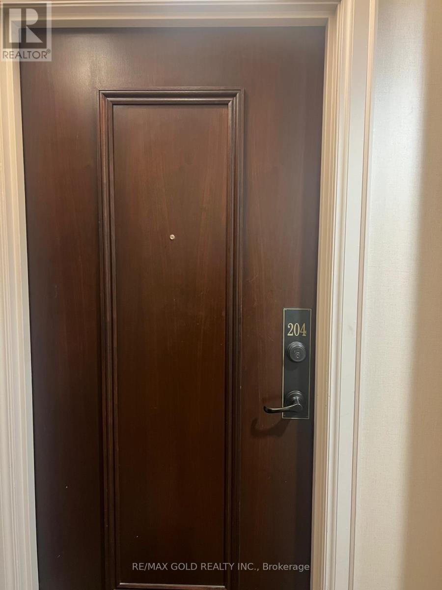 204 - 385 Prince Of Wales Drive, Mississauga, Ontario  L5B 0C6 - Photo 2 - W12628678