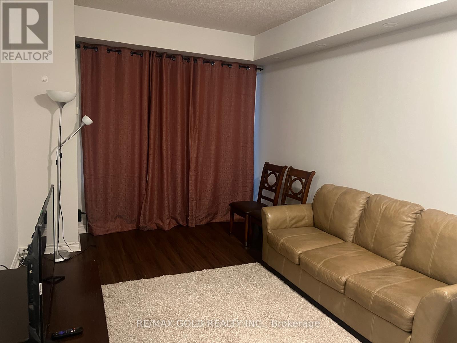 204 - 385 Prince Of Wales Drive, Mississauga, Ontario  L5B 0C6 - Photo 3 - W12628678