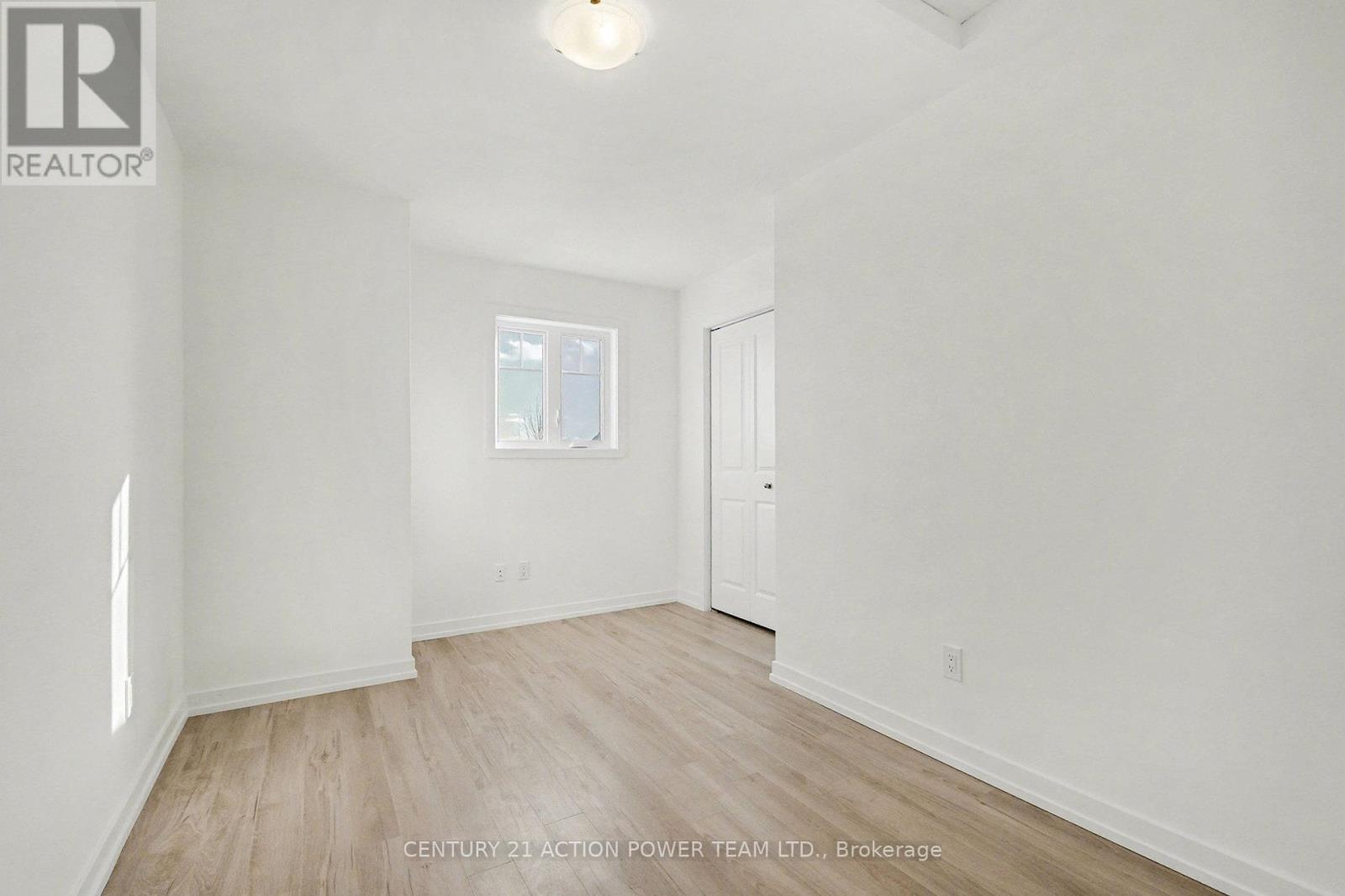 99 St Moritz Trail E, Russell, Ontario  K0A 1W0 - Photo 15 - X12628746