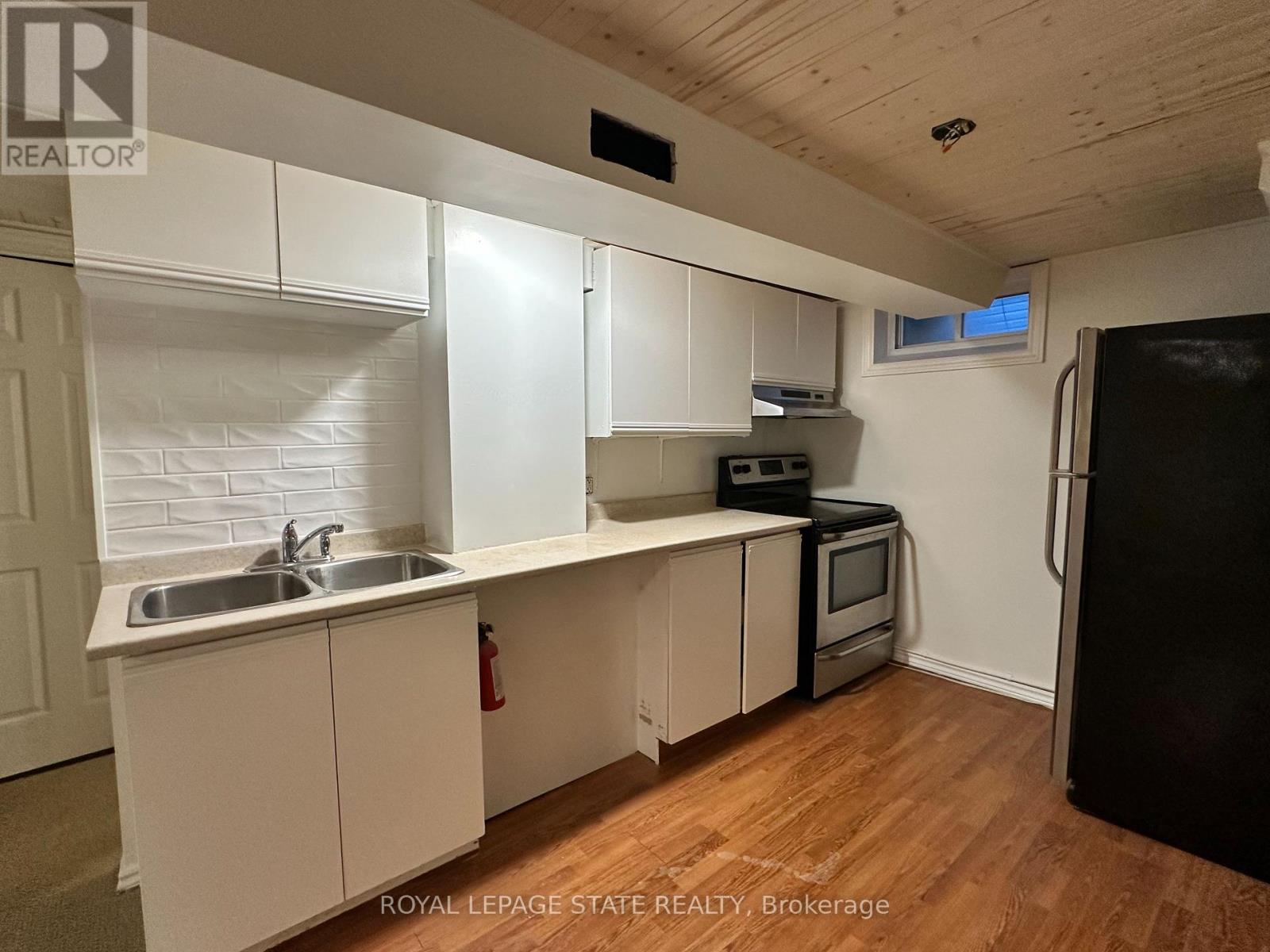 Lower - 10 Glenellen Drive, St. Catharines, Ontario  L2M 5Y7 - Photo 13 - X12628690