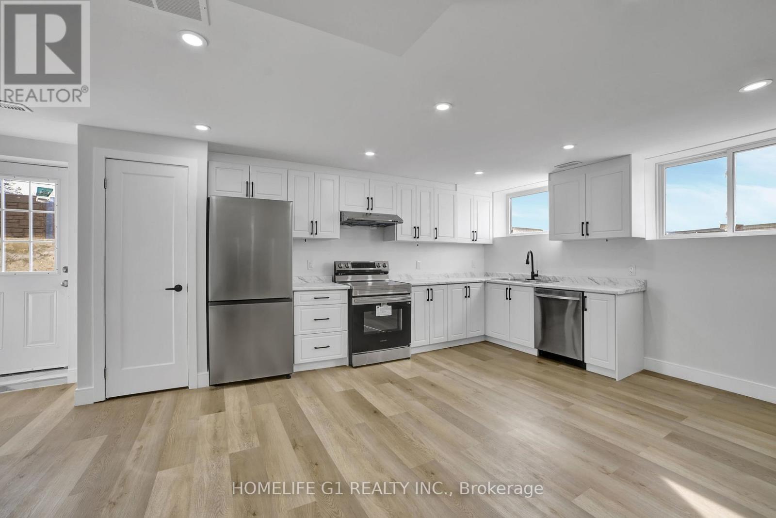 24 Cesar Place, Hamilton, Ontario  L9G 0G3 - Photo 38 - X12628694