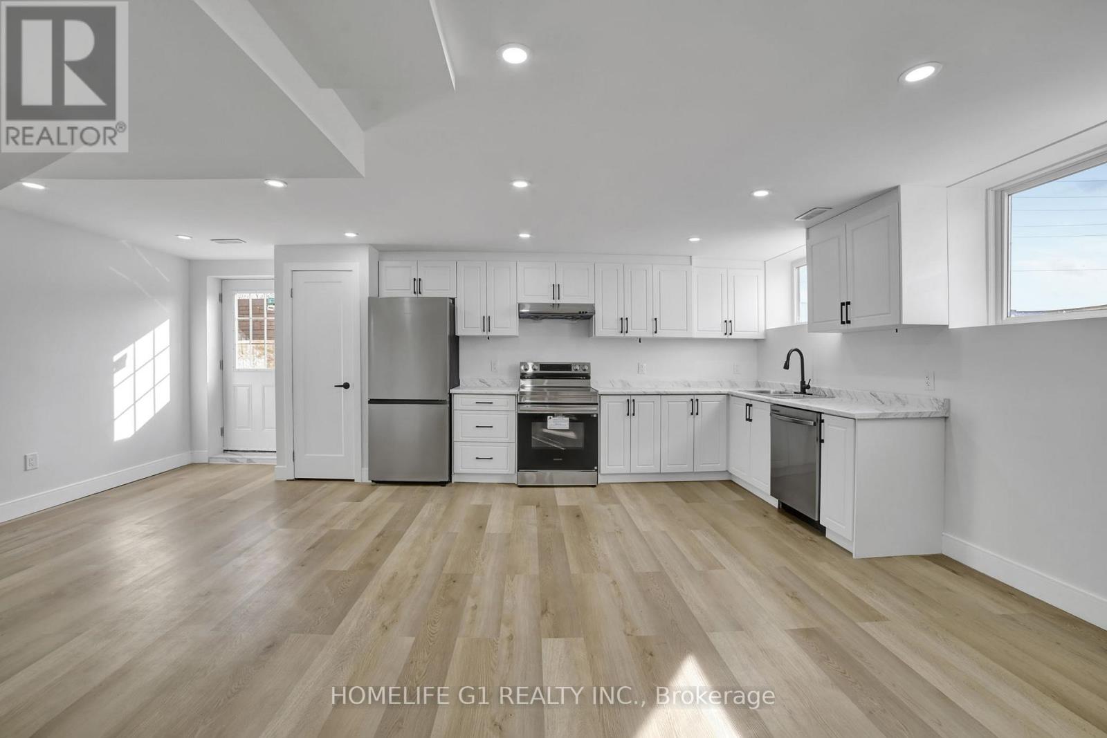 24 Cesar Place, Hamilton, Ontario  L9G 0G3 - Photo 39 - X12628694