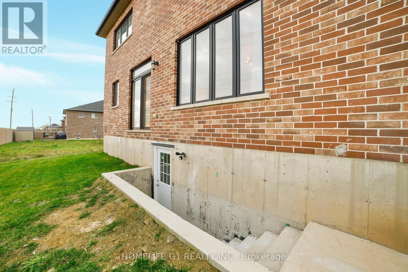 24 Cesar Place, Hamilton, Ontario  L9G 0G3 - Photo 48 - X12628694