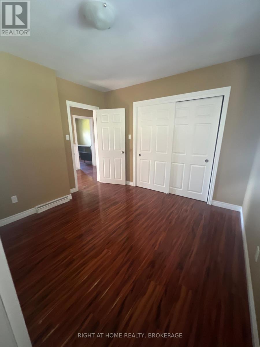 24 Grandview Drive, St. Catharines, Ontario  L2M 1A9 - Photo 4 - X12628778