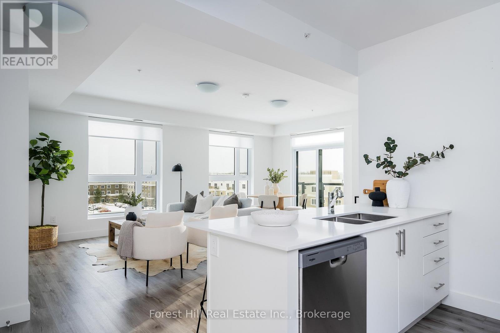 518 - 4 Kimberly Lane, Collingwood, Ontario  L9Y 5T6 - Photo 5 - S12533272