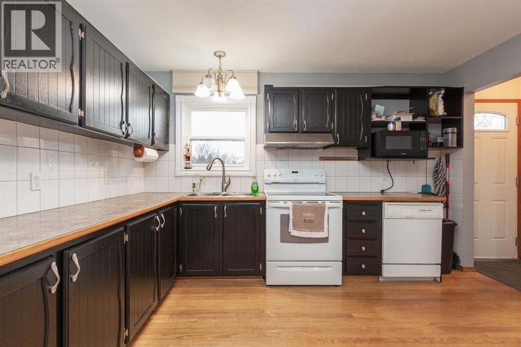 2609 11a Avenue N, Lethbridge, Alberta  T1H 1N9 - Photo 6 - A2274959