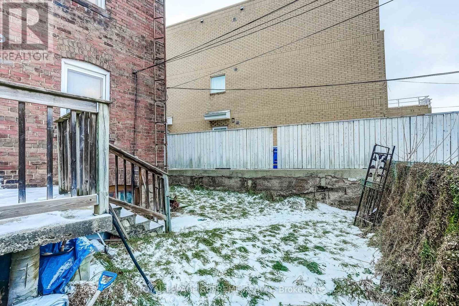 1089 Davenport Road, Toronto, Ontario  M6G 2C3 - Photo 7 - C12628734