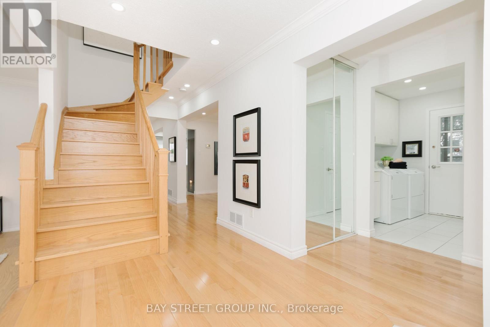 75 Breckonwood Crescent, Markham, Ontario  L3T 5G8 - Photo 6 - N12628730