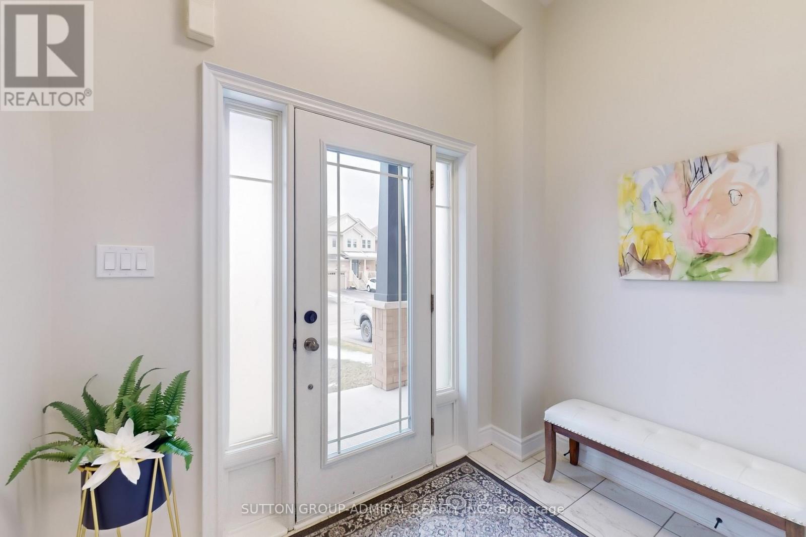 123 Arnold Crescent, New Tecumseth, Ontario  L9R 0T5 - Photo 3 - N12628732