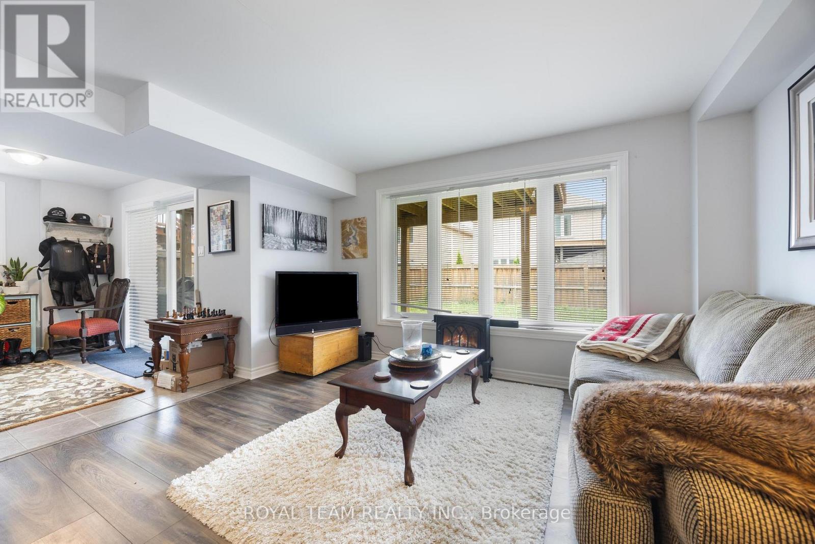 218 Richardson Crescent, Bradford West Gwillimbury (Bradford), Ontario  L3Z 0R6 - Photo 27 - N12628754