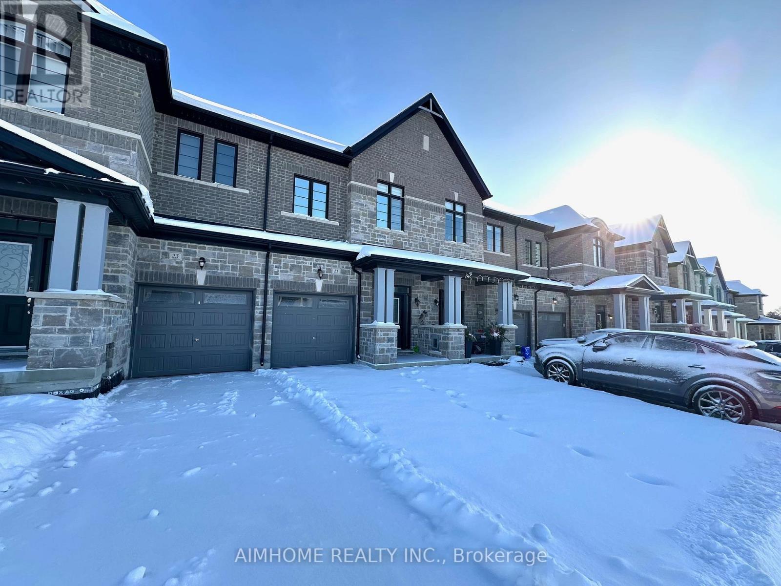 21 Viola St. Street, East Gwillimbury, Ontario  L9N 0T6 - Photo 2 - N12628790