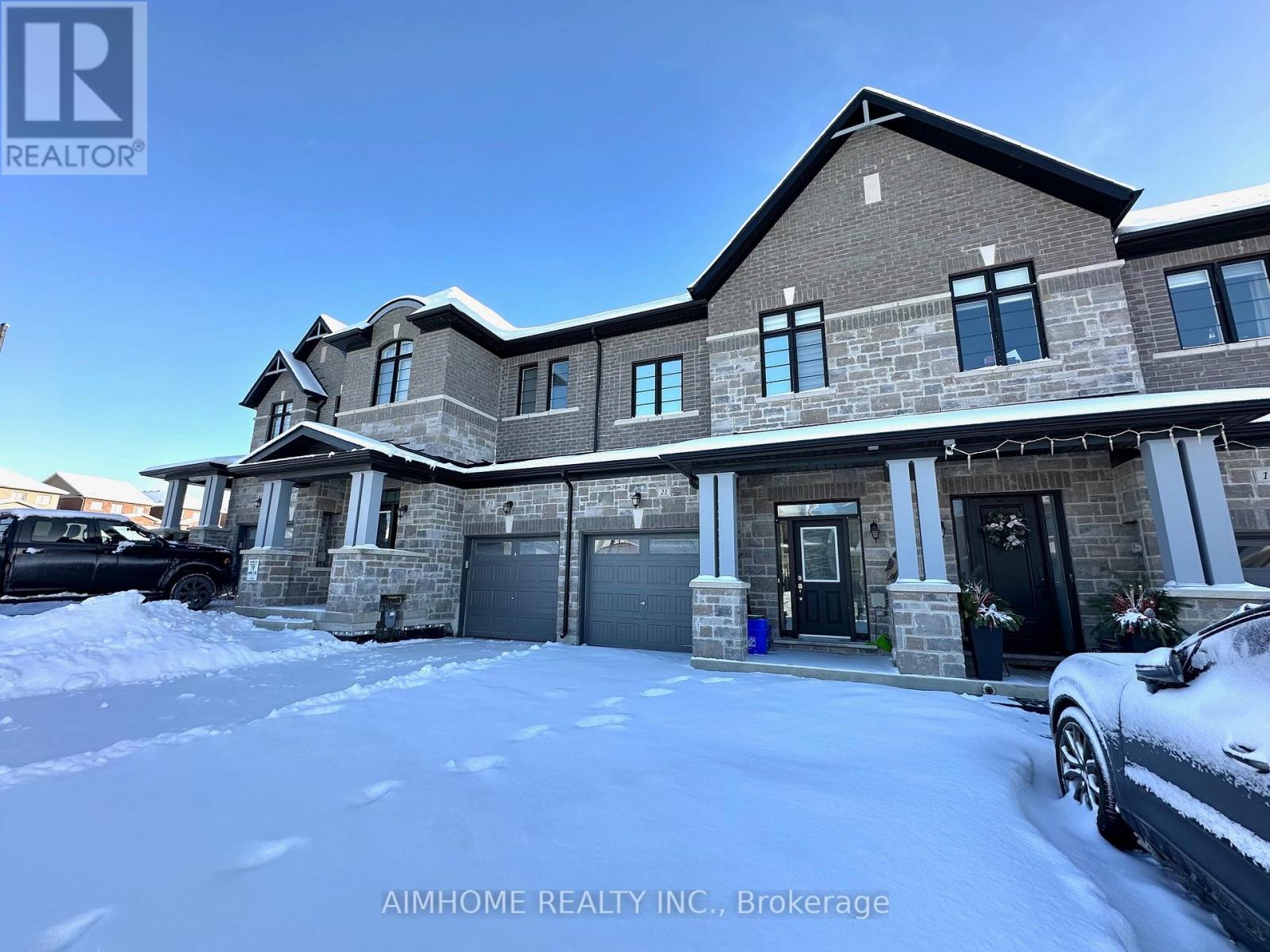 21 Viola St. Street, East Gwillimbury, Ontario  L9N 0T6 - Photo 3 - N12628790