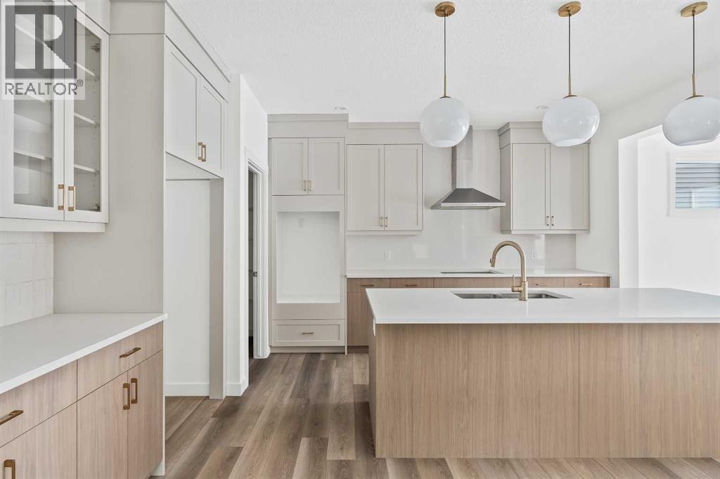 438 Lucas Way Nw, Calgary, Alberta  T3P 2E8 - Photo 10 - A2274868