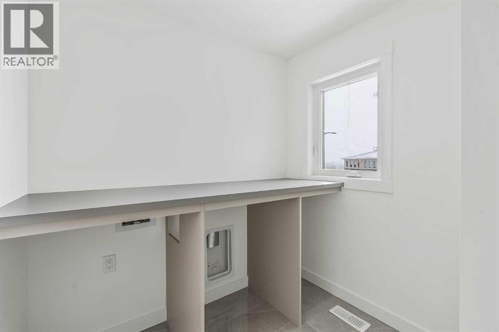 438 Lucas Way Nw, Calgary, Alberta  T3P 2E8 - Photo 30 - A2274868