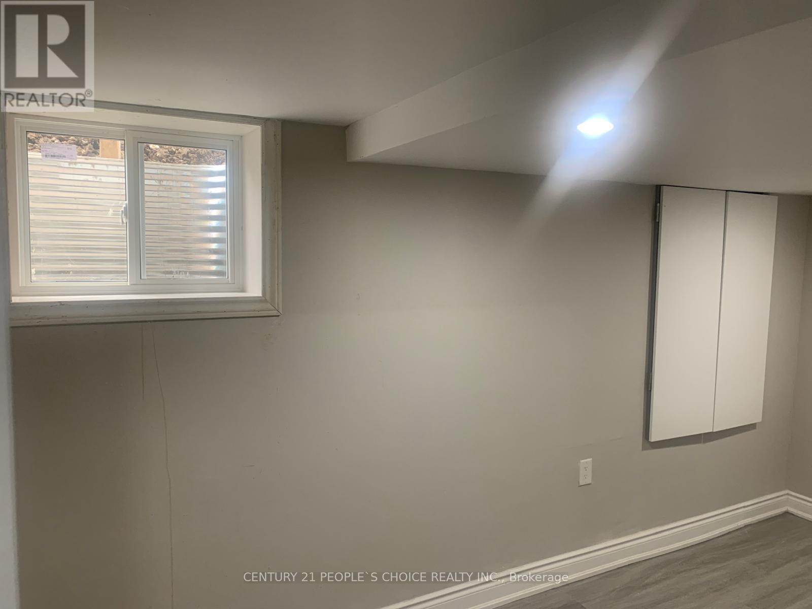 Bsmt - 24 Deepcoral Court, Brampton, Ontario  L6V 4P7 - Photo 13 - W12628718