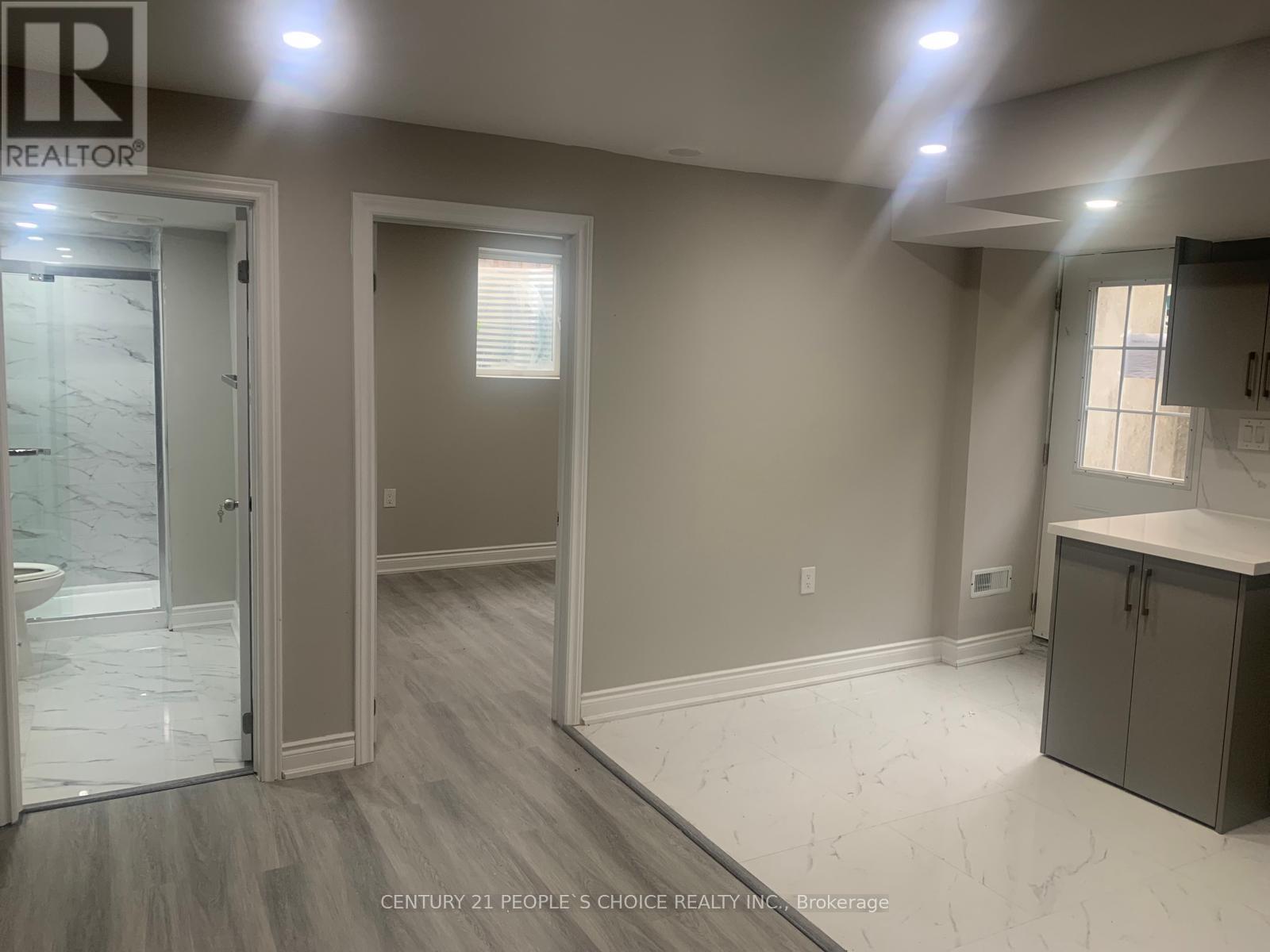 Bsmt - 24 Deepcoral Court, Brampton, Ontario  L6V 4P7 - Photo 9 - W12628718