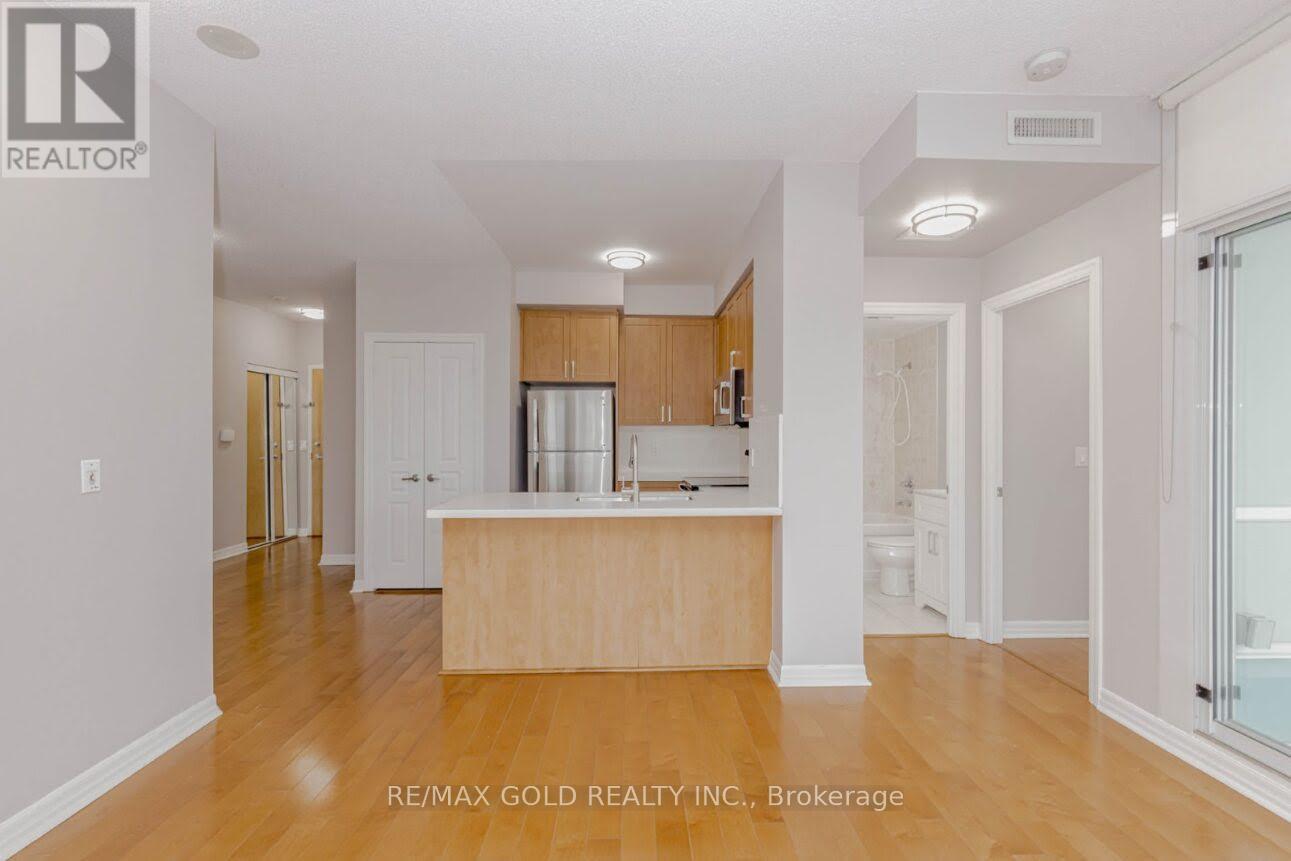 2102 - 220 Burnhamthorpe Road, Mississauga, Ontario  L5B 4N4 - Photo 11 - W12628744