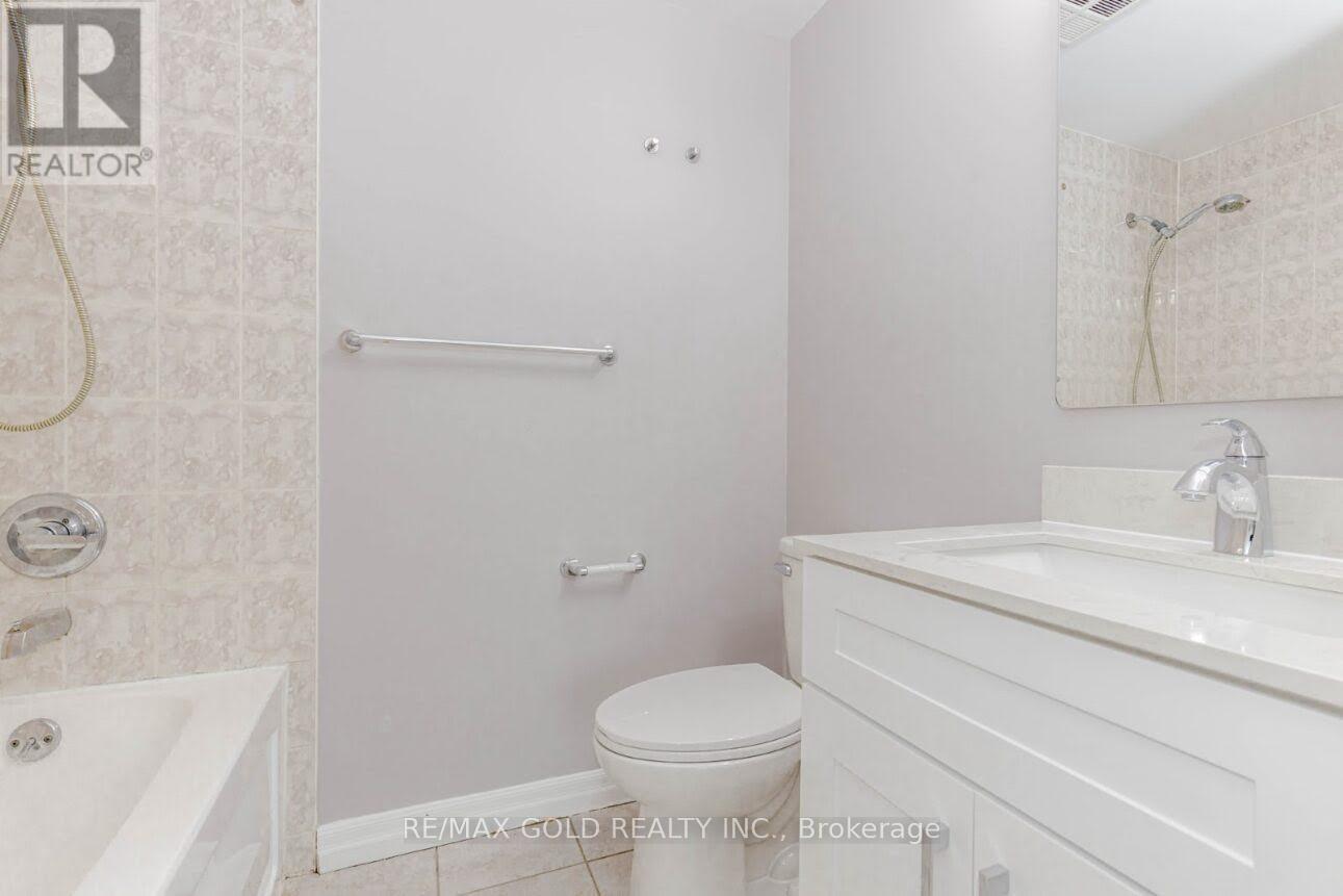 2102 - 220 Burnhamthorpe Road, Mississauga, Ontario  L5B 4N4 - Photo 22 - W12628744