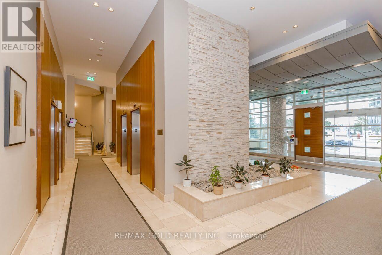 2102 - 220 Burnhamthorpe Road, Mississauga, Ontario  L5B 4N4 - Photo 6 - W12628744