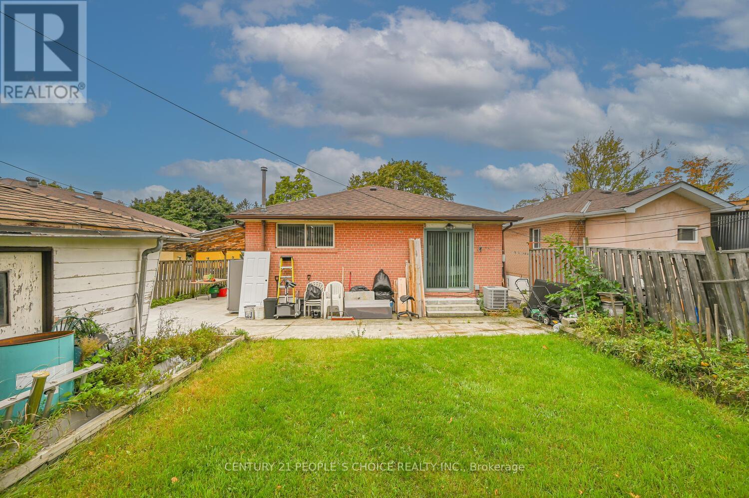 196 Taysham Crescent, Toronto, Ontario  M9V 1X7 - Photo 10 - W12628760