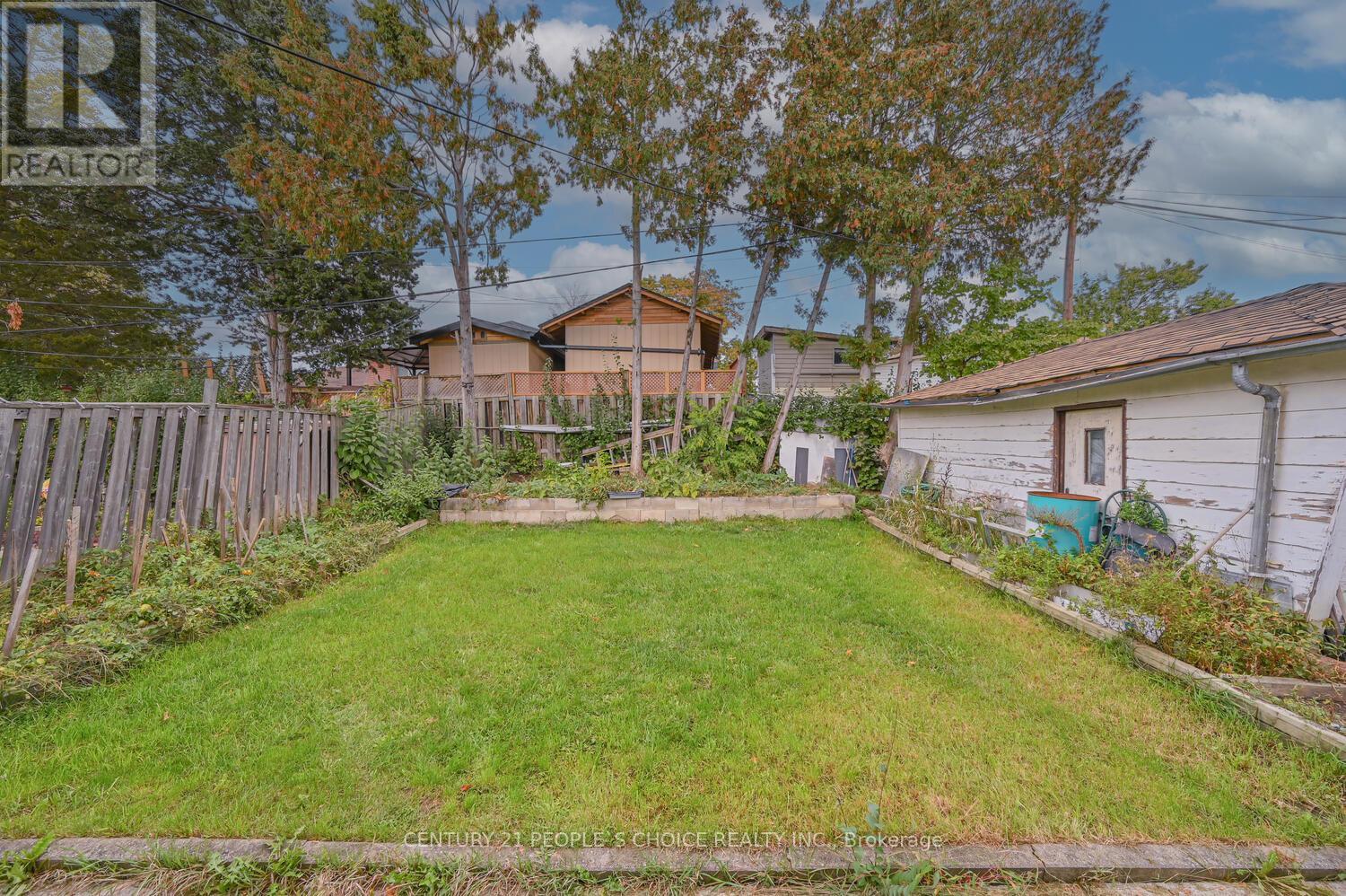 196 Taysham Crescent, Toronto, Ontario  M9V 1X7 - Photo 7 - W12628760