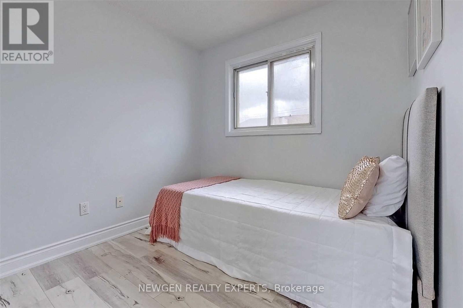 19 - 28 Rexdale Boulevard, Toronto, Ontario  M9W 5Z3 - Photo 5 - W12628770