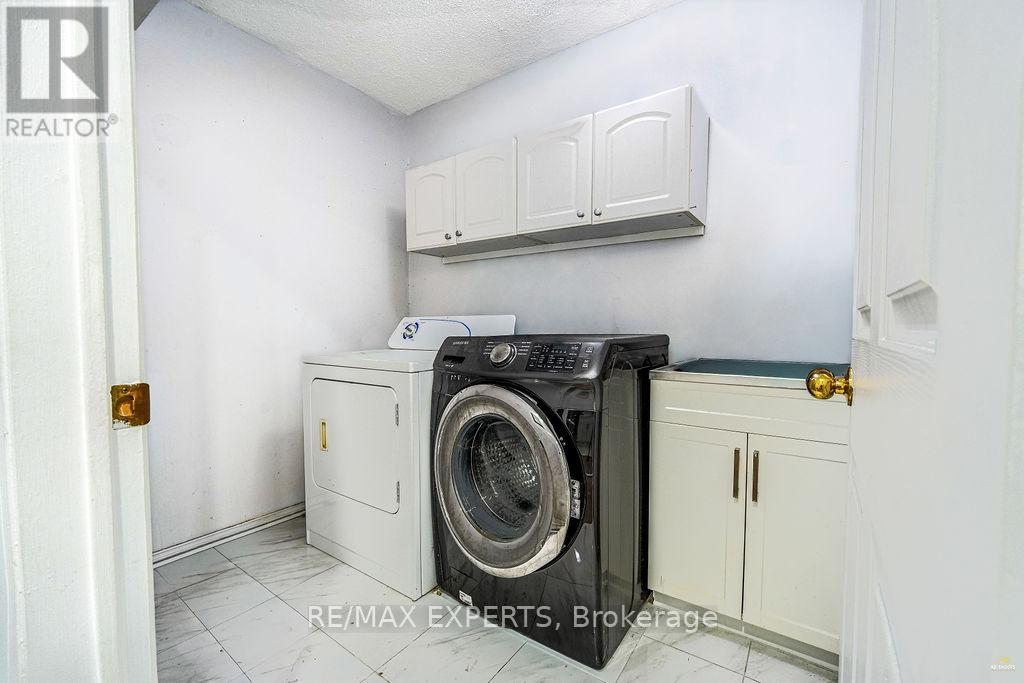 181 Lisa Marie Drive, Orangeville, Ontario  L9W 4P7 - Photo 4 - W12628788