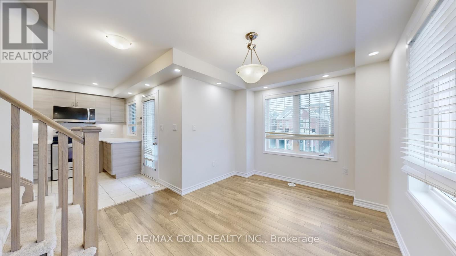 86 Locker Place, Milton (Fo Ford), Ontario  L9E 1E8 - Photo 15 - W12628792