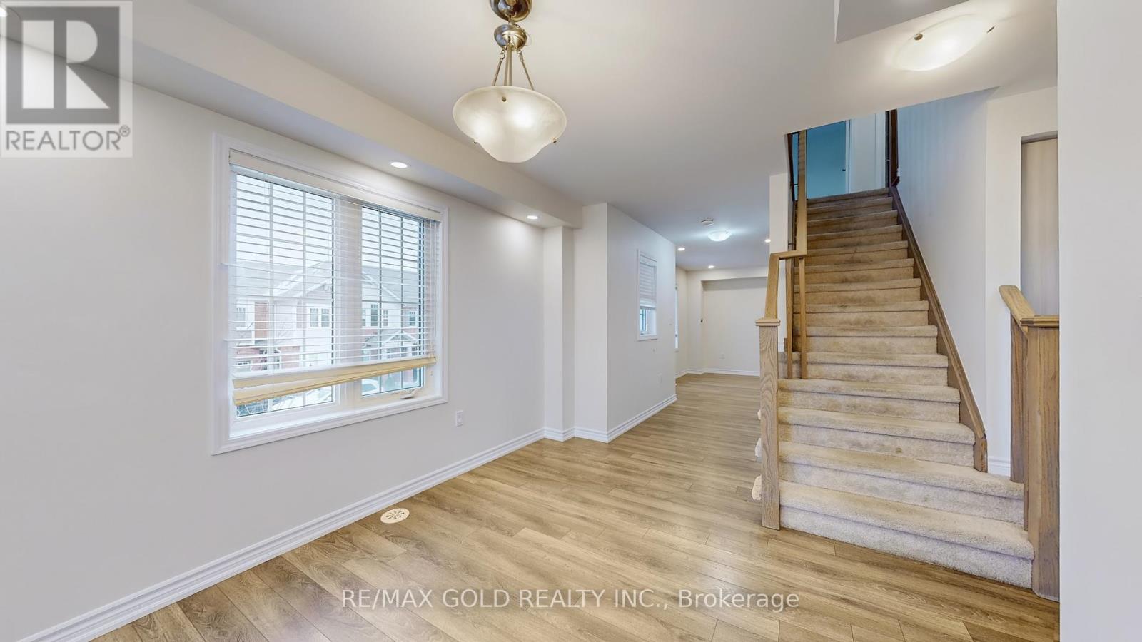 86 Locker Place, Milton (Fo Ford), Ontario  L9E 1E8 - Photo 16 - W12628792