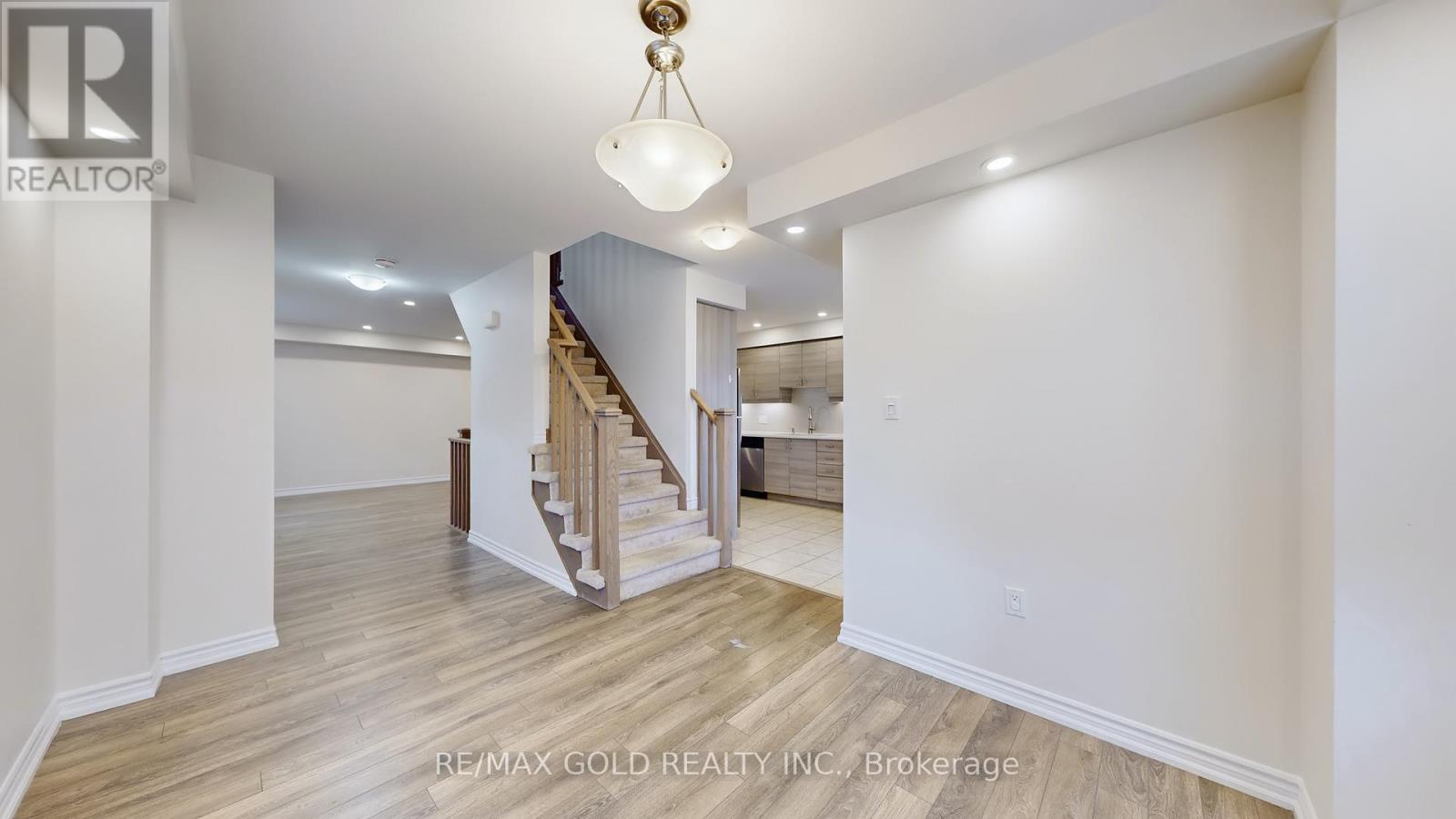 86 Locker Place, Milton (Fo Ford), Ontario  L9E 1E8 - Photo 17 - W12628792