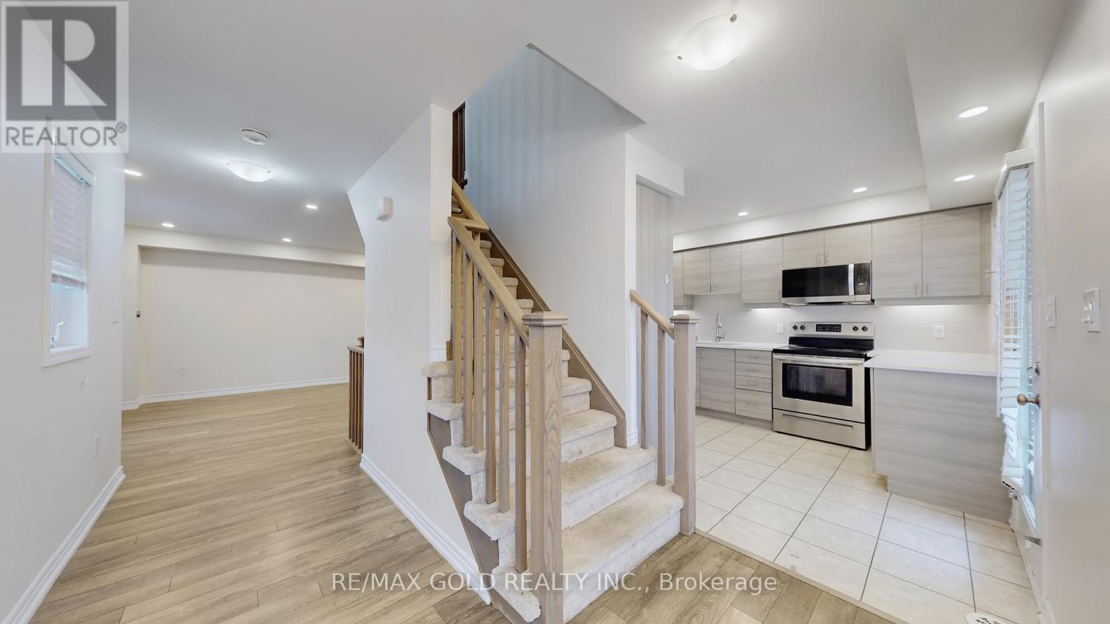 86 Locker Place, Milton (Fo Ford), Ontario  L9E 1E8 - Photo 24 - W12628792