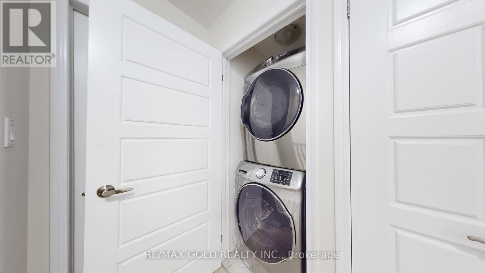 86 Locker Place, Milton (Fo Ford), Ontario  L9E 1E8 - Photo 38 - W12628792