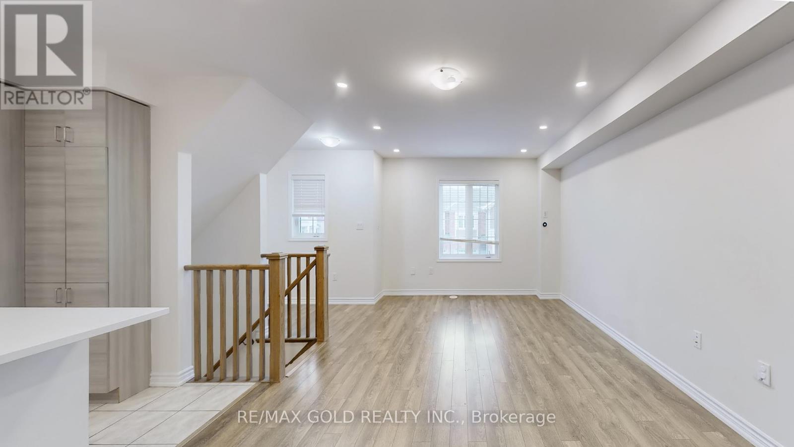 86 Locker Place, Milton (Fo Ford), Ontario  L9E 1E8 - Photo 7 - W12628792