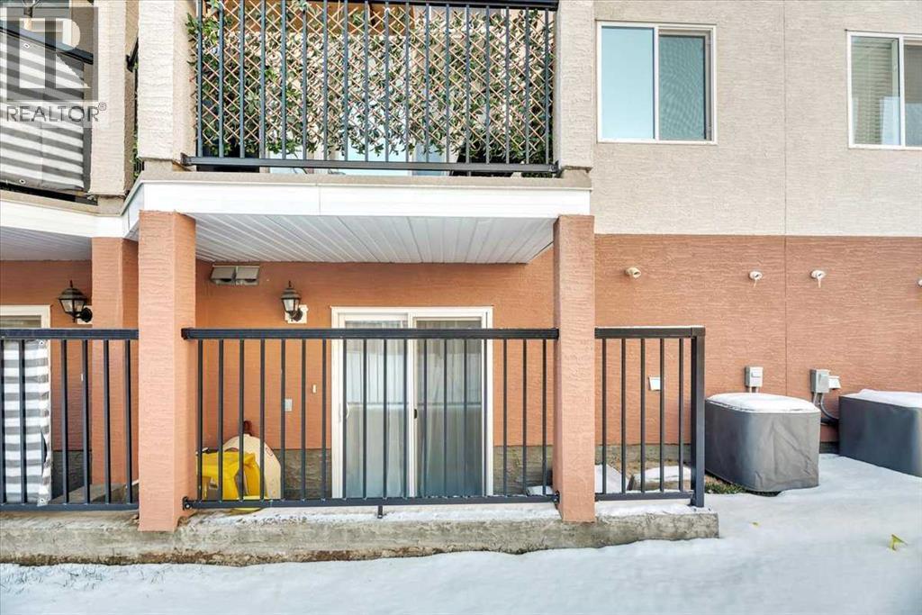 124 Strathcona Circle, Strathmore, Alberta  T1P 0B1 - Photo 4 - A2273750