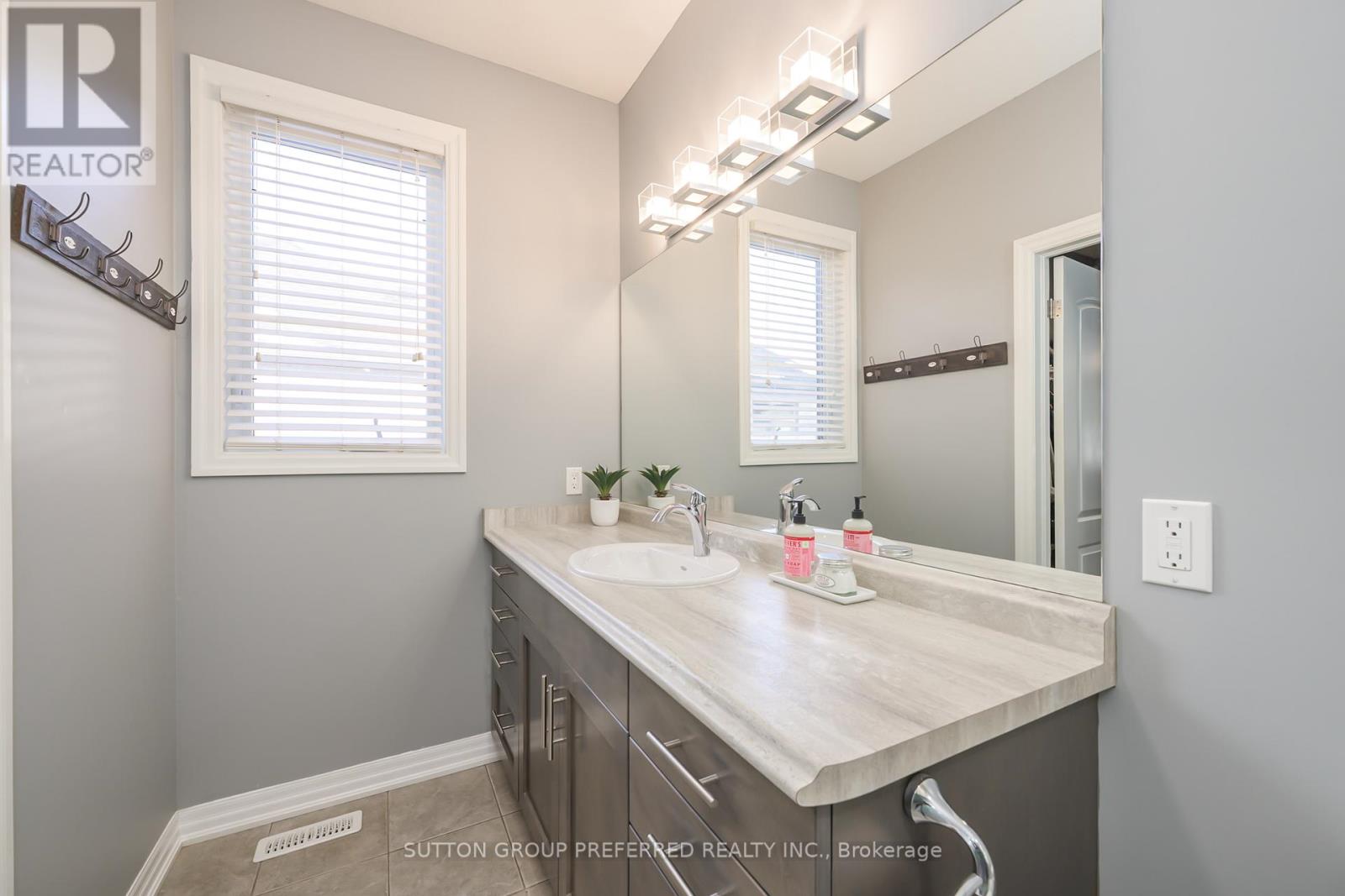 21 Caverhill Crescent, Middlesex Centre, Ontario  N0L 1R0 - Photo 23 - X12628826