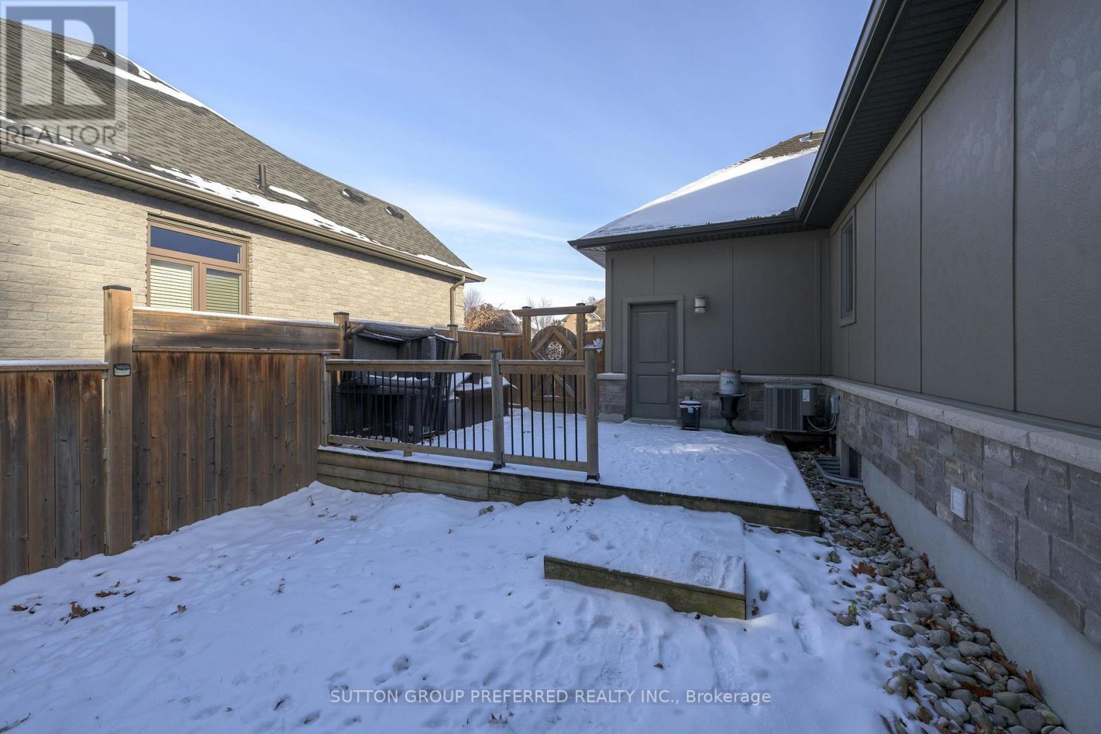 21 Caverhill Crescent, Middlesex Centre, Ontario  N0L 1R0 - Photo 37 - X12628826