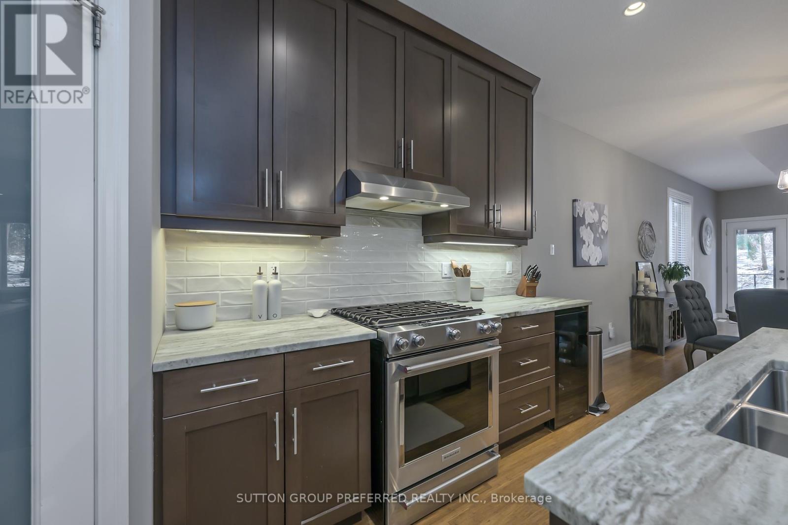 21 Caverhill Crescent, Middlesex Centre, Ontario  N0L 1R0 - Photo 9 - X12628826