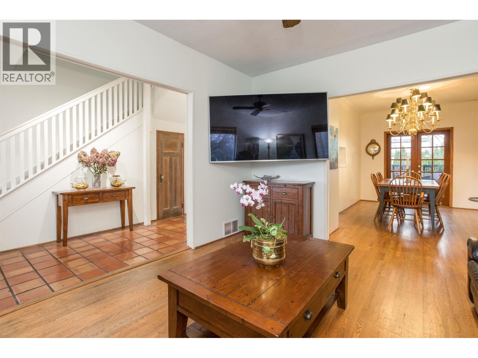 4116 Eton Street, Burnaby, British Columbia  V5C 1J9 - Photo 13 - R3073587