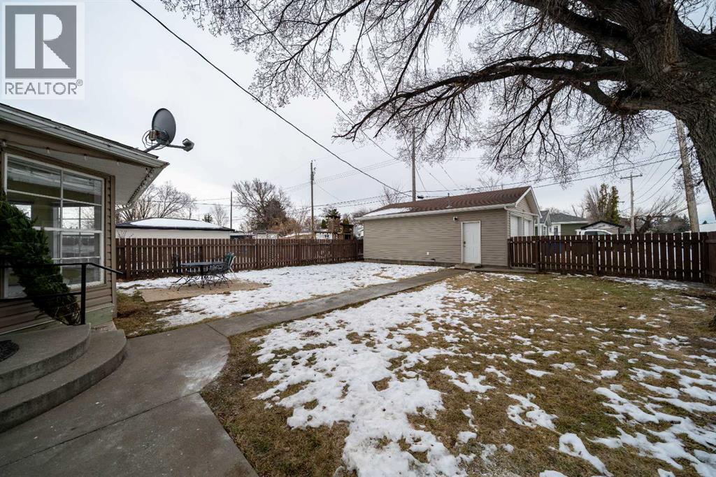 301 3 Avenue E, Bow Island, Alberta T0K 0G0 - Photo 24 - A2274753