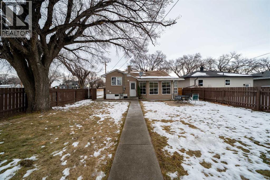 301 3 Avenue E, Bow Island, Alberta T0K 0G0 - Photo 27 - A2274753