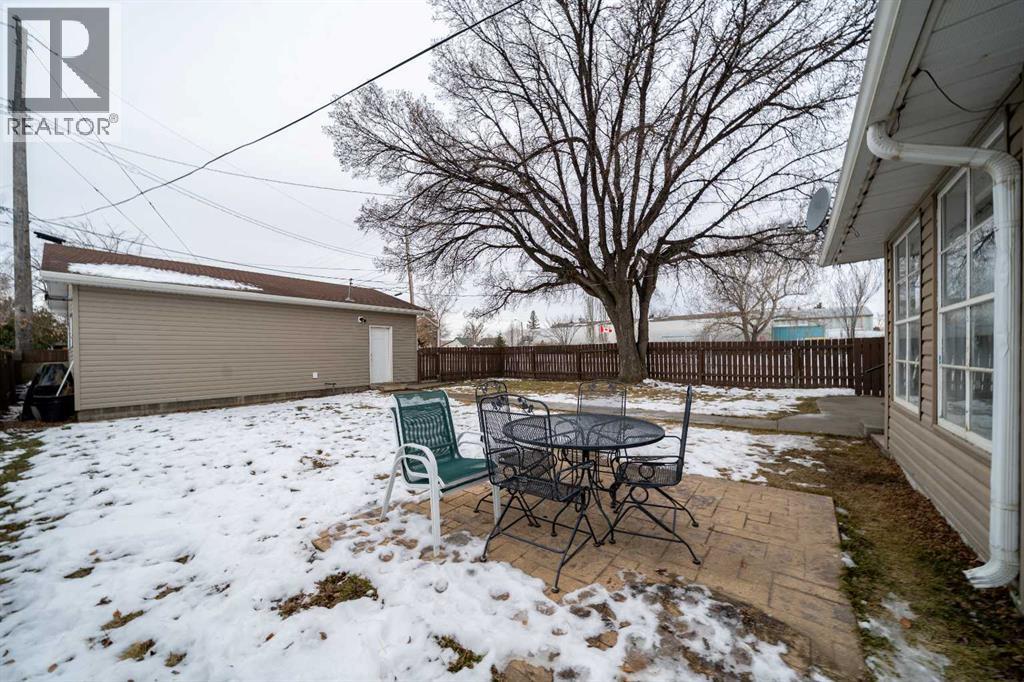 301 3 Avenue E, Bow Island, Alberta T0K 0G0 - Photo 25 - A2274753