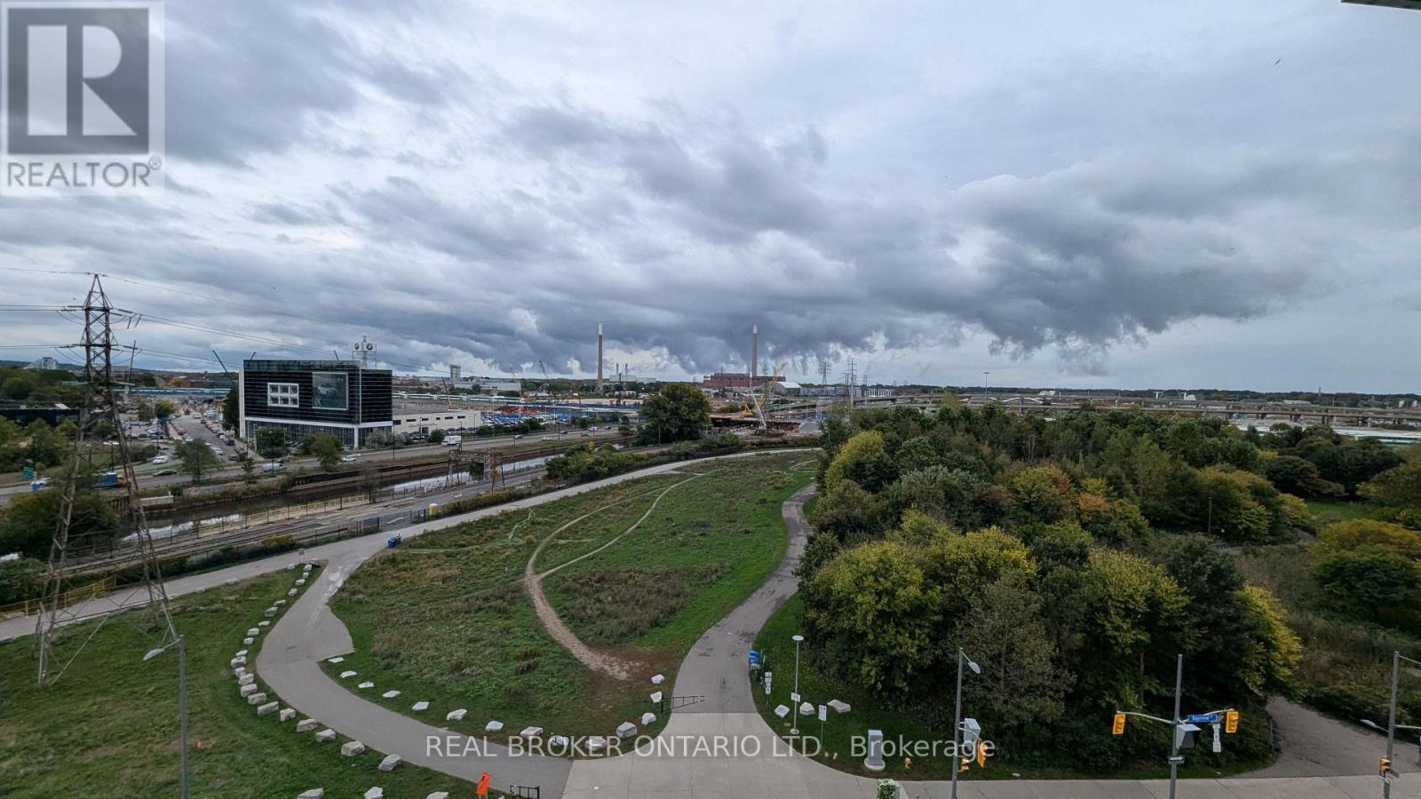 817 - 170 Bayview Avenue, Toronto, Ontario  M5A 0M4 - Photo 16 - C12455497