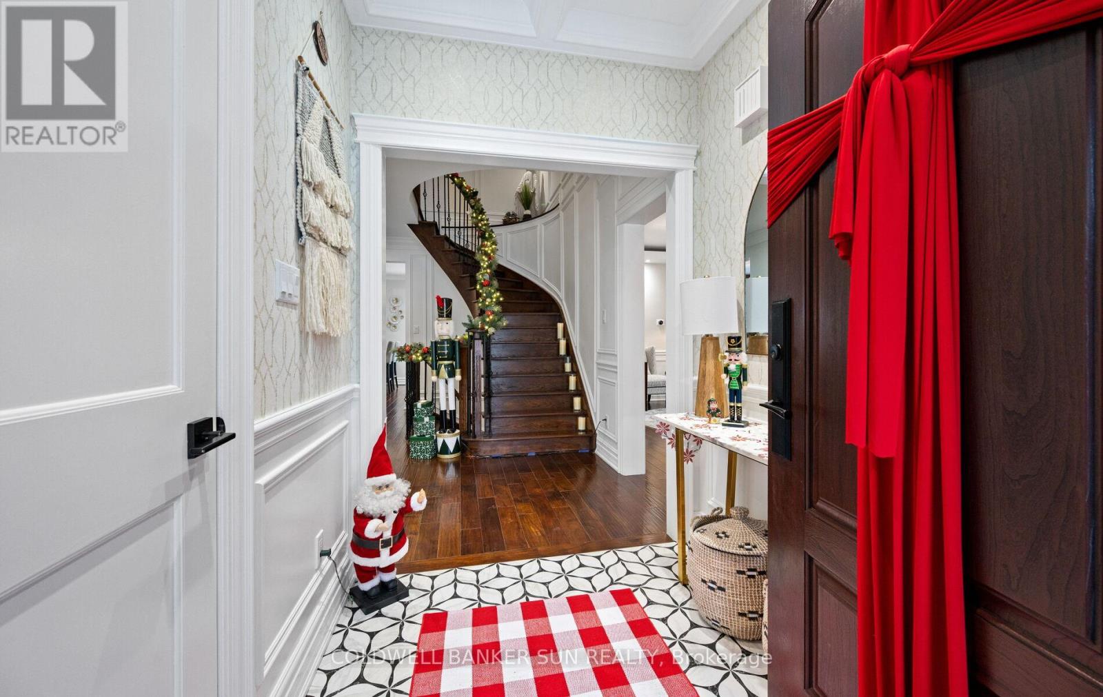 34 Previn Court, New Tecumseth, Ontario  L9R 1N8 - Photo 8 - N12615468