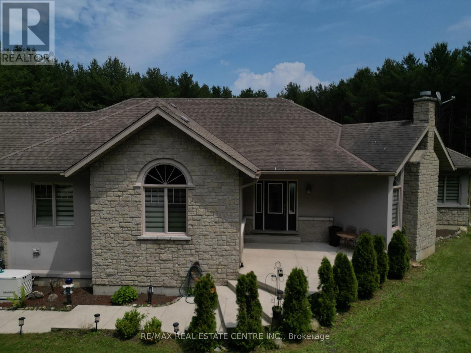 230 South Water Street, Wellington North, Ontario  N0G 2L3 - Photo 3 - X12626760