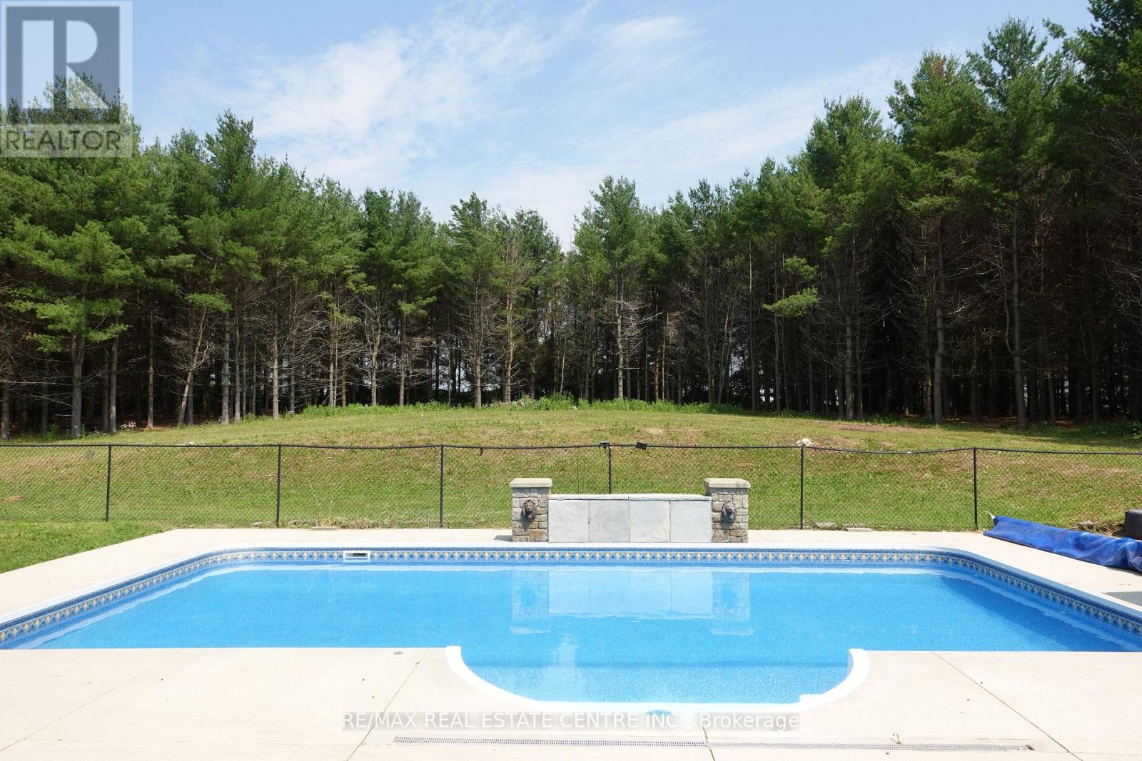 230 South Water Street, Wellington North, Ontario  N0G 2L3 - Photo 45 - X12626760