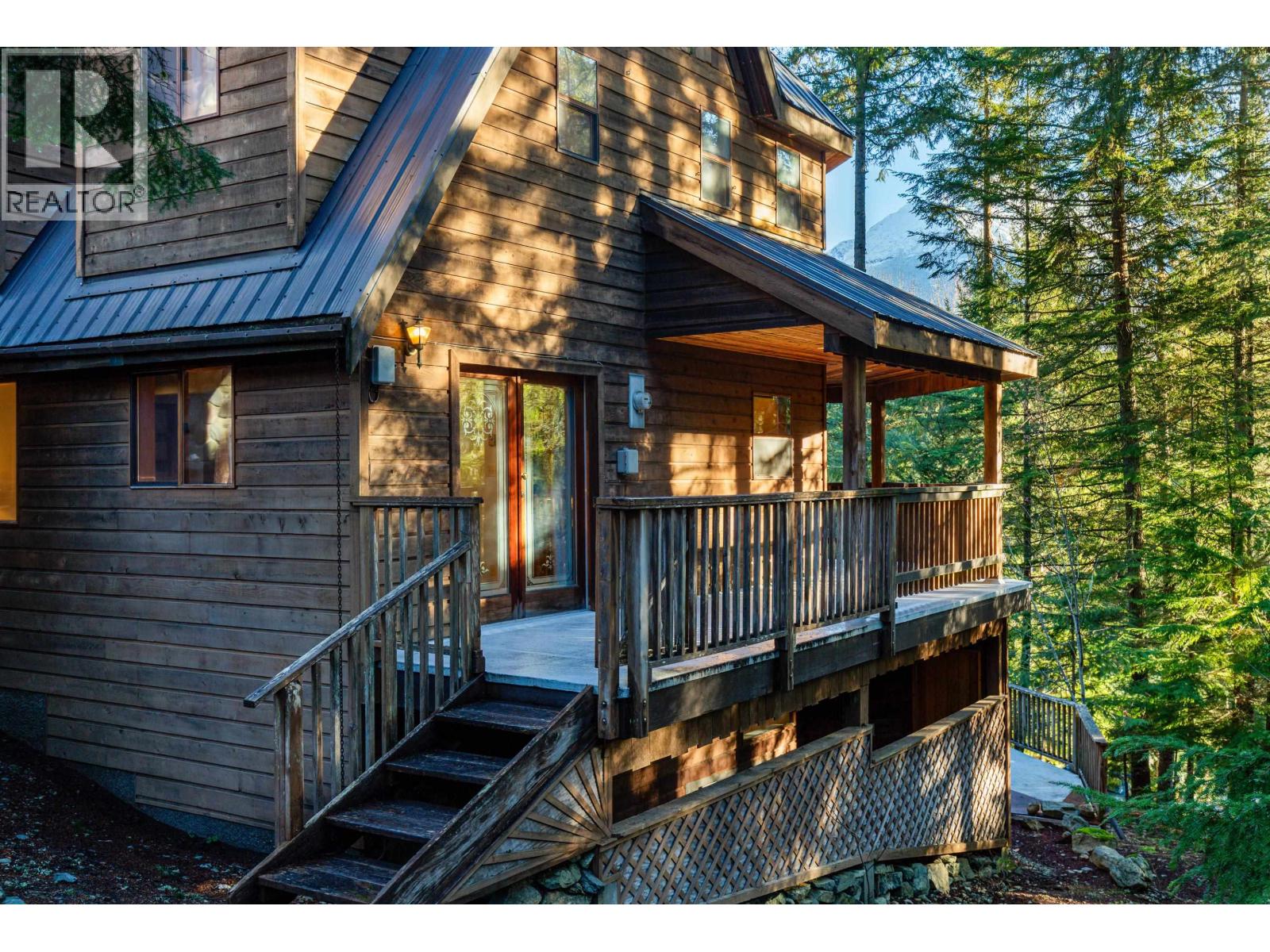 9249 Pinetree Lane, Whistler, British Columbia  V8E 0G5 - Photo 5 - R3069804