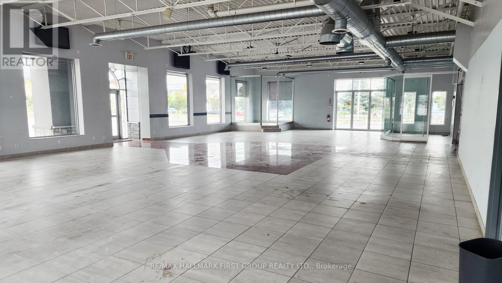 201 Bayly Street W, Ajax, Ontario  L1S 3K3 - Photo 3 - E12628812